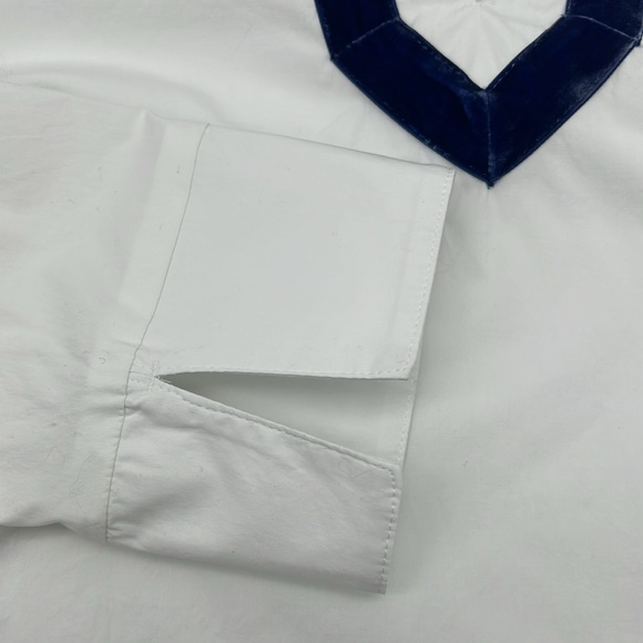 Vineyard Vines Velvet Trim Popover Long Sleeve V-Neck Top Blouse White Blue - Picture 8 of 12